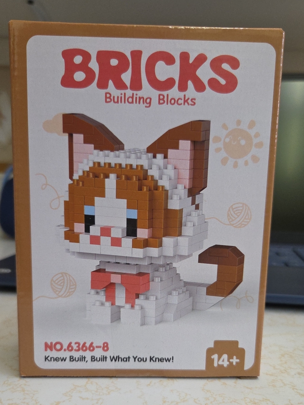 BRICKS Building Blocks Cat Figure - White & Brown
